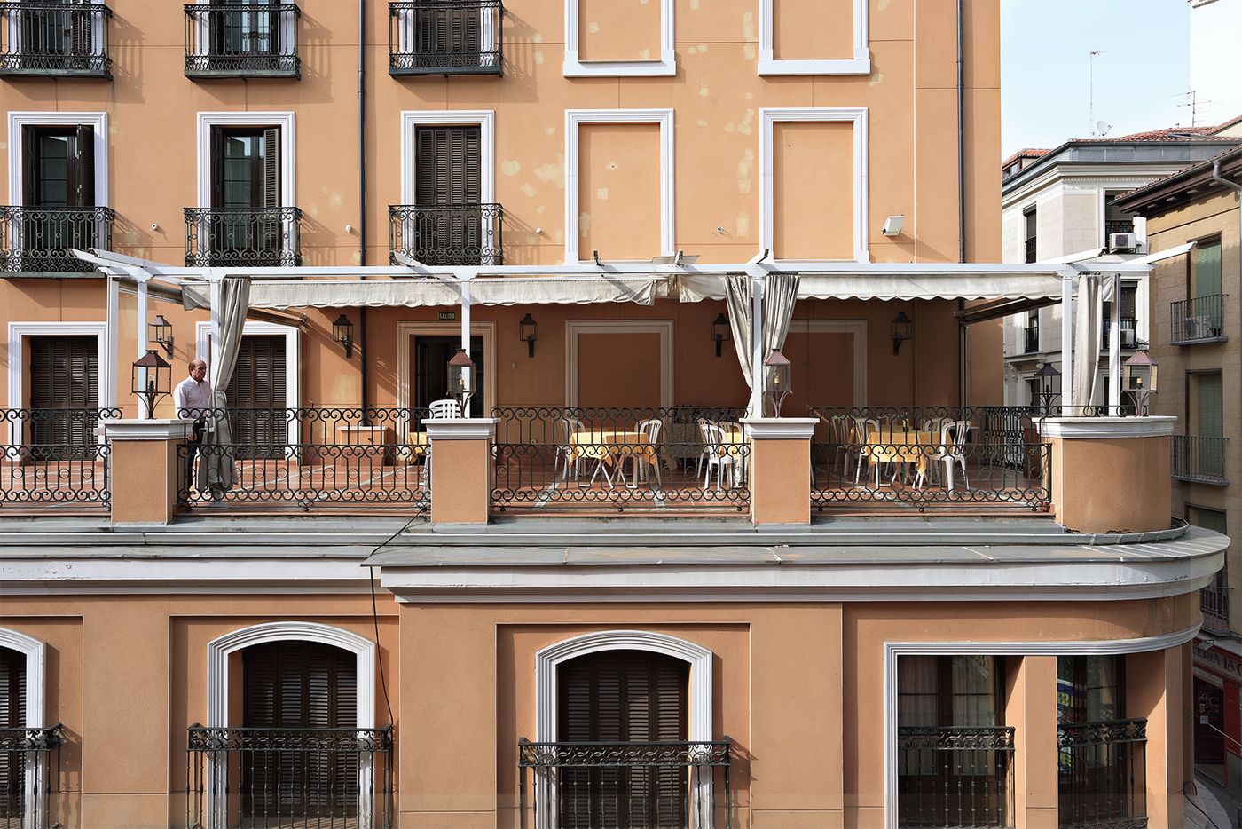 Victoria-4-Puerta-del-Sol-Terrace-2