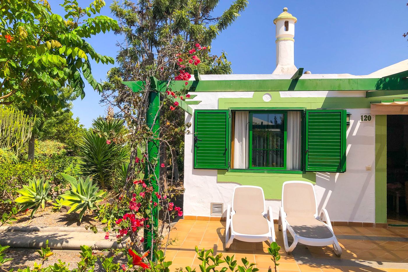 Cordial-Sandy-Golf-Room-16