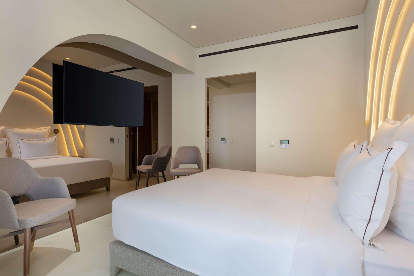 Isla-Brown-Corinthia-Resort---Spa--Curio-Collection-By-Hilton-Room-35