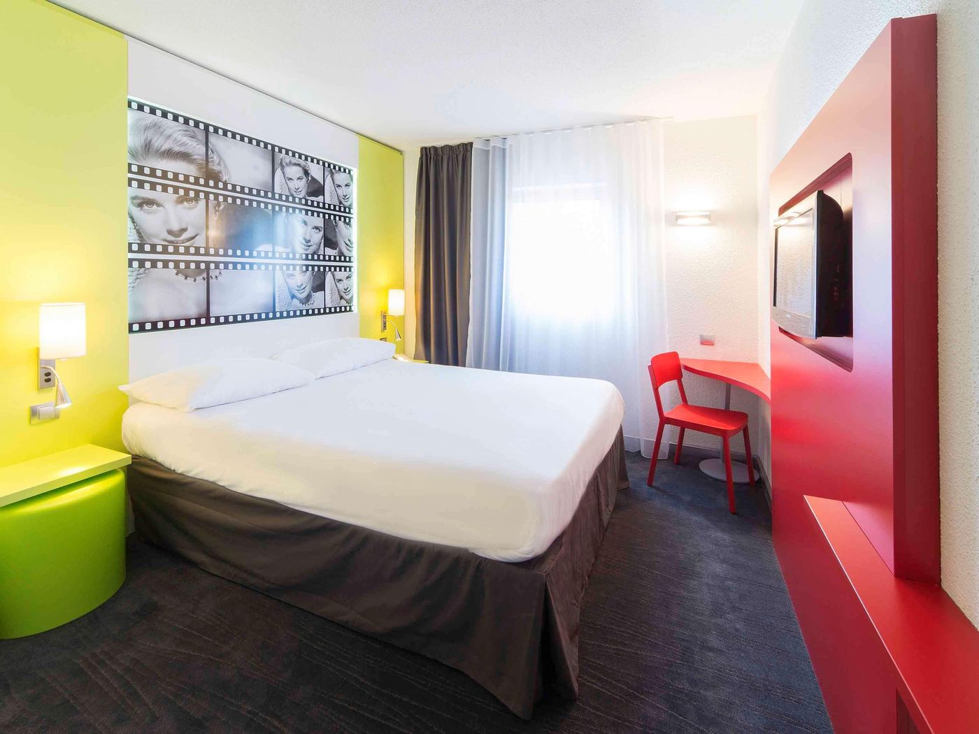 ibis-Styles-Cannes-Le-Cannet-Room-16