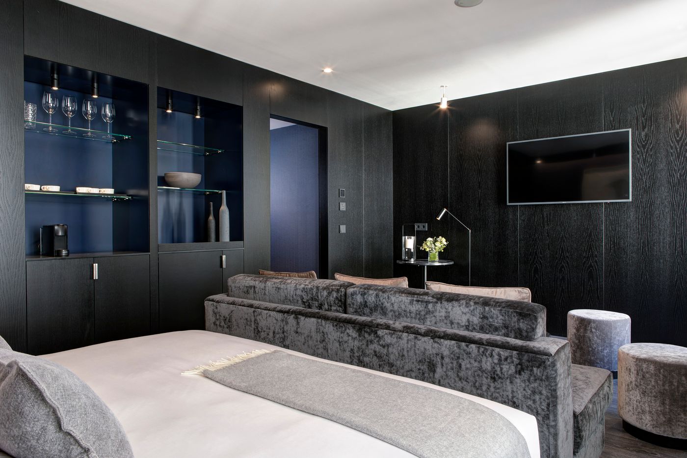 The-Pavilions-Madrid-Room-14