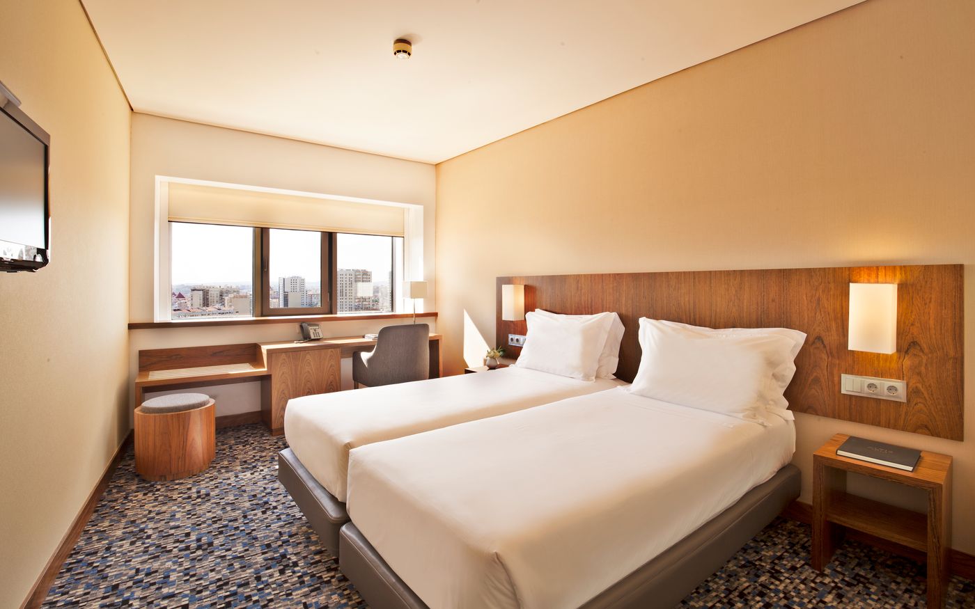 Olaias-Park-Hotel-Room-18