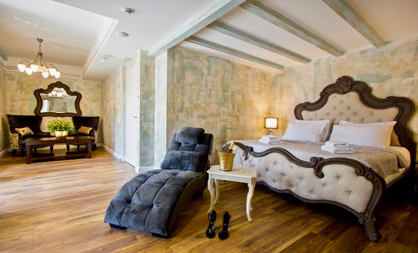 Plaza-Marchi-Old-Town---Quaint---Elegant-Hotels-Room-41