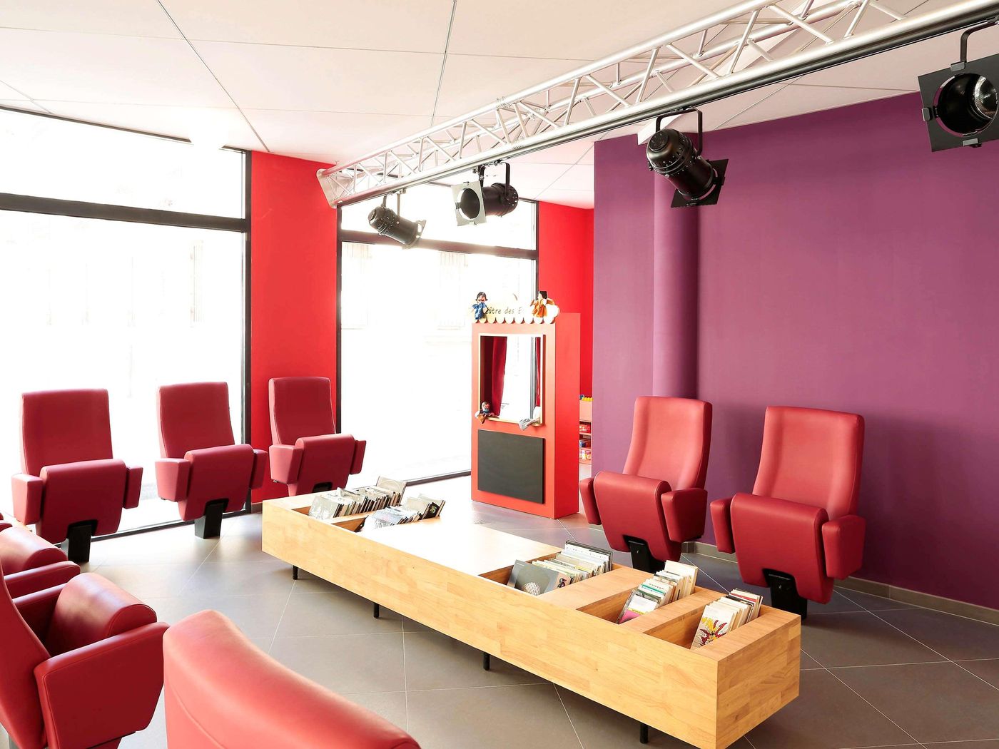 ibis Styles Montpellier Centre Comédie - France - MONTPELLIER - Sports and Entertainment - 3
