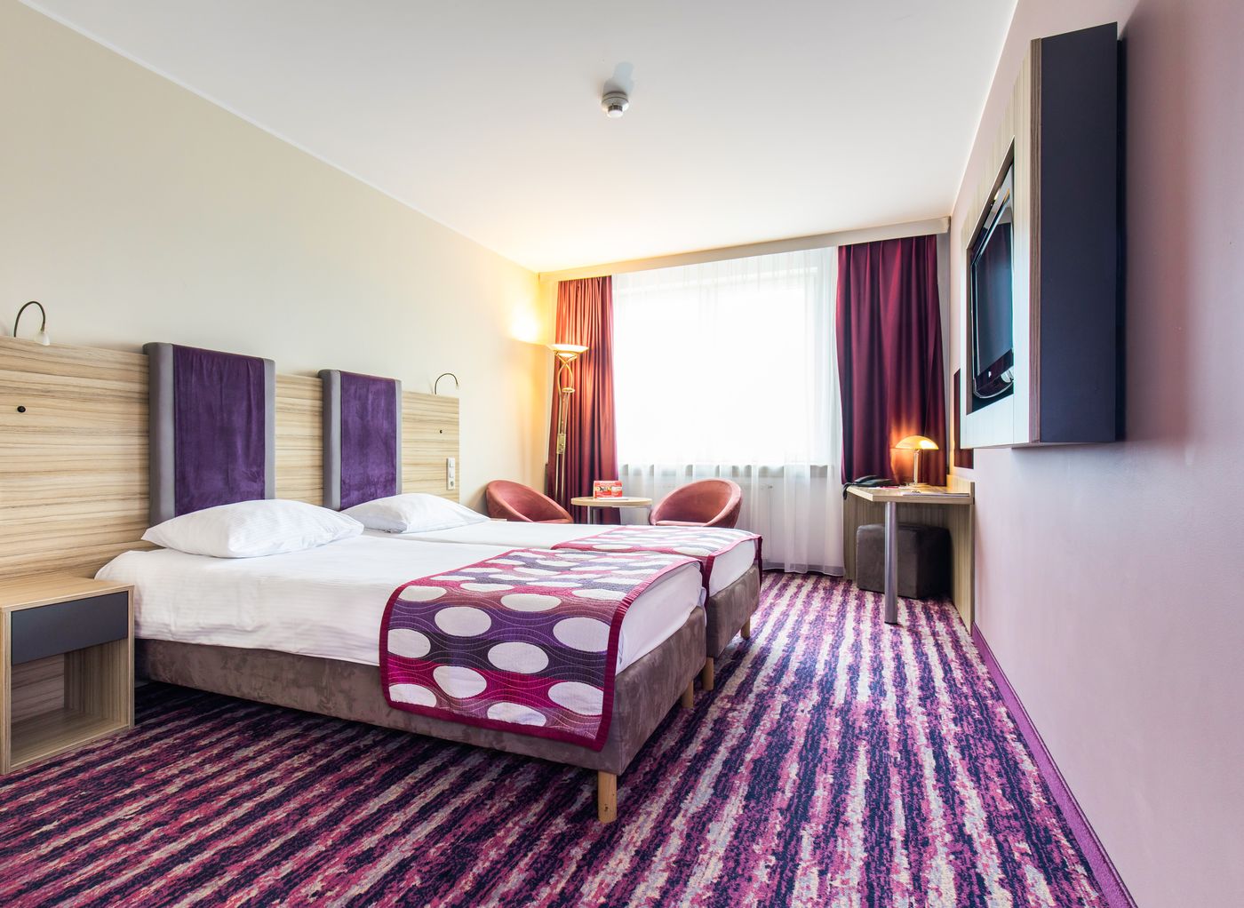 Galaxy-Hotel-Room-17