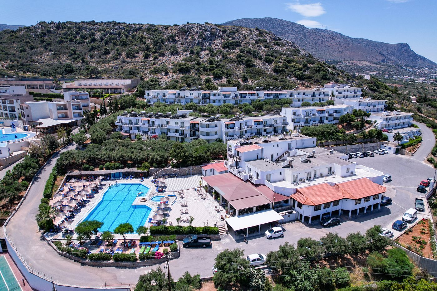 Hotel Semiramis Village
