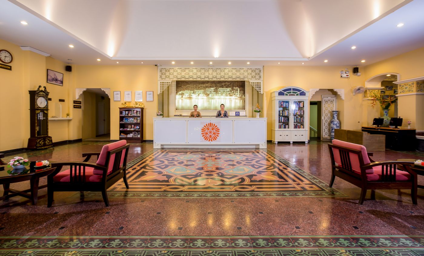 Front-Village-Lobby-46