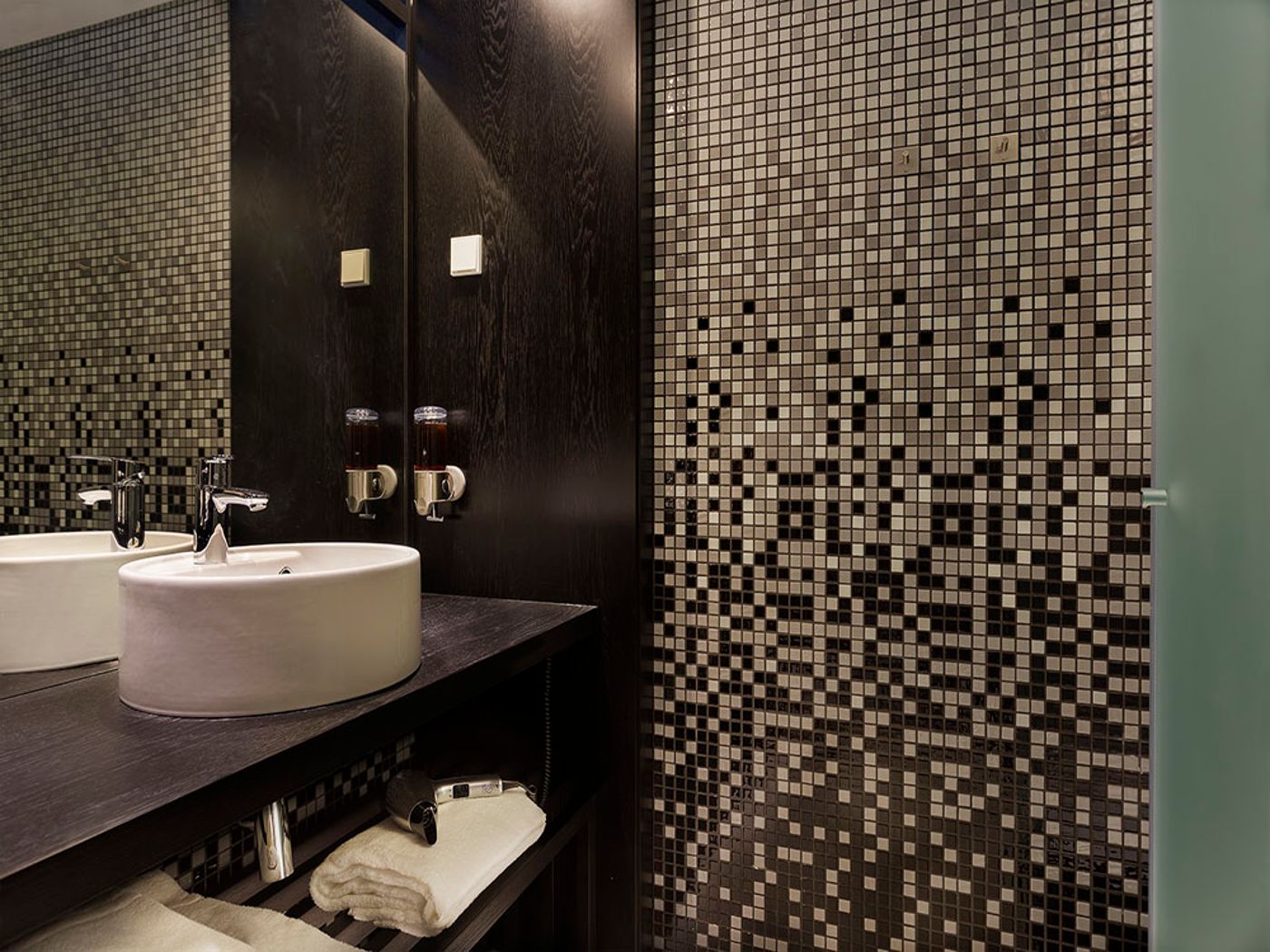 HF-Fenix-Music-Room-33