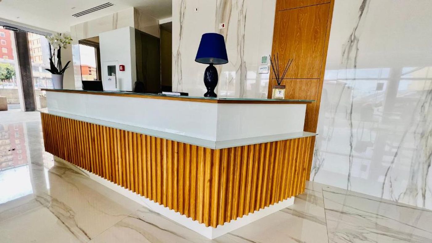 Catania-Sea-Palace-Hotel-Lobby-24