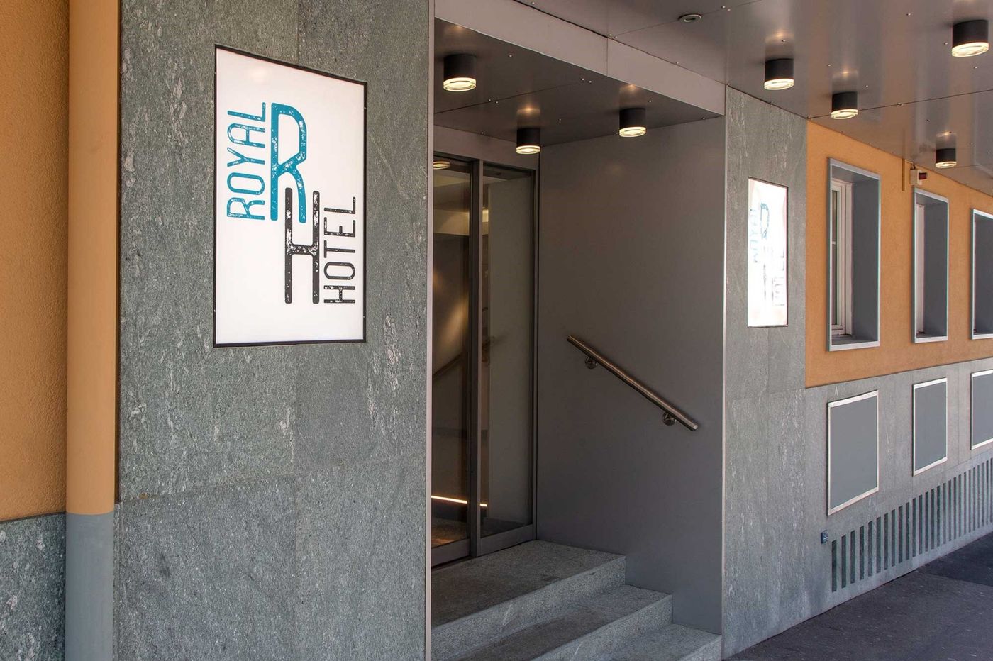 Royal Hotel Zurich-Switzerland-Zurich-General view-2