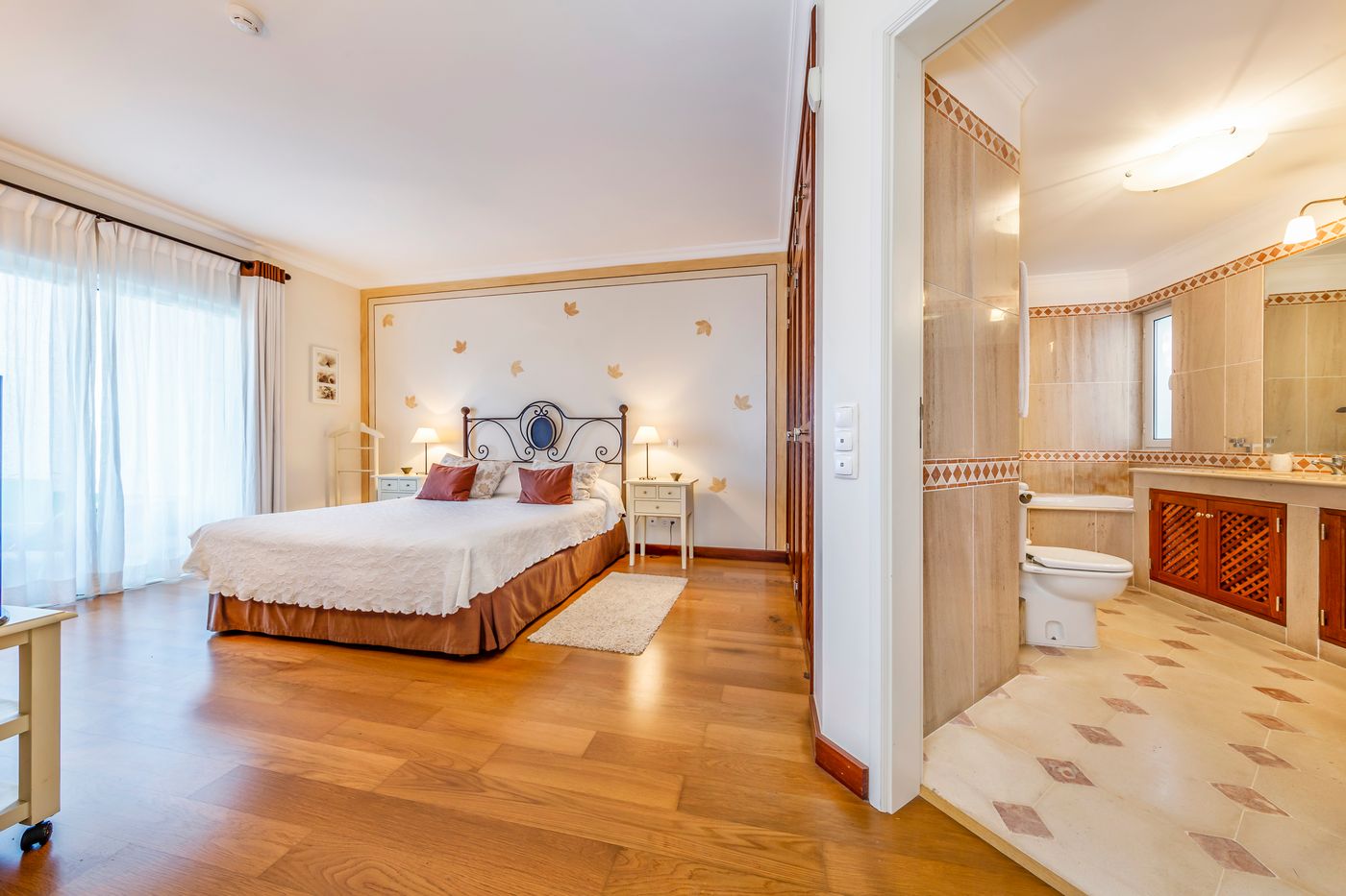 Encosta-do-Lago-Resort-Room-28