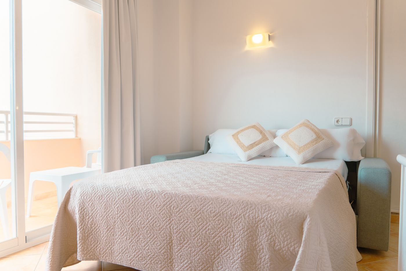 Rosamar-Aparthotel-All-Inclusive-Room-21