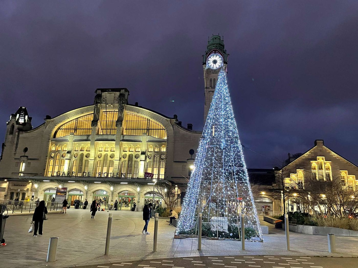 Novotel Rouen Centre Cathédrale-France-Rouen-General view-3