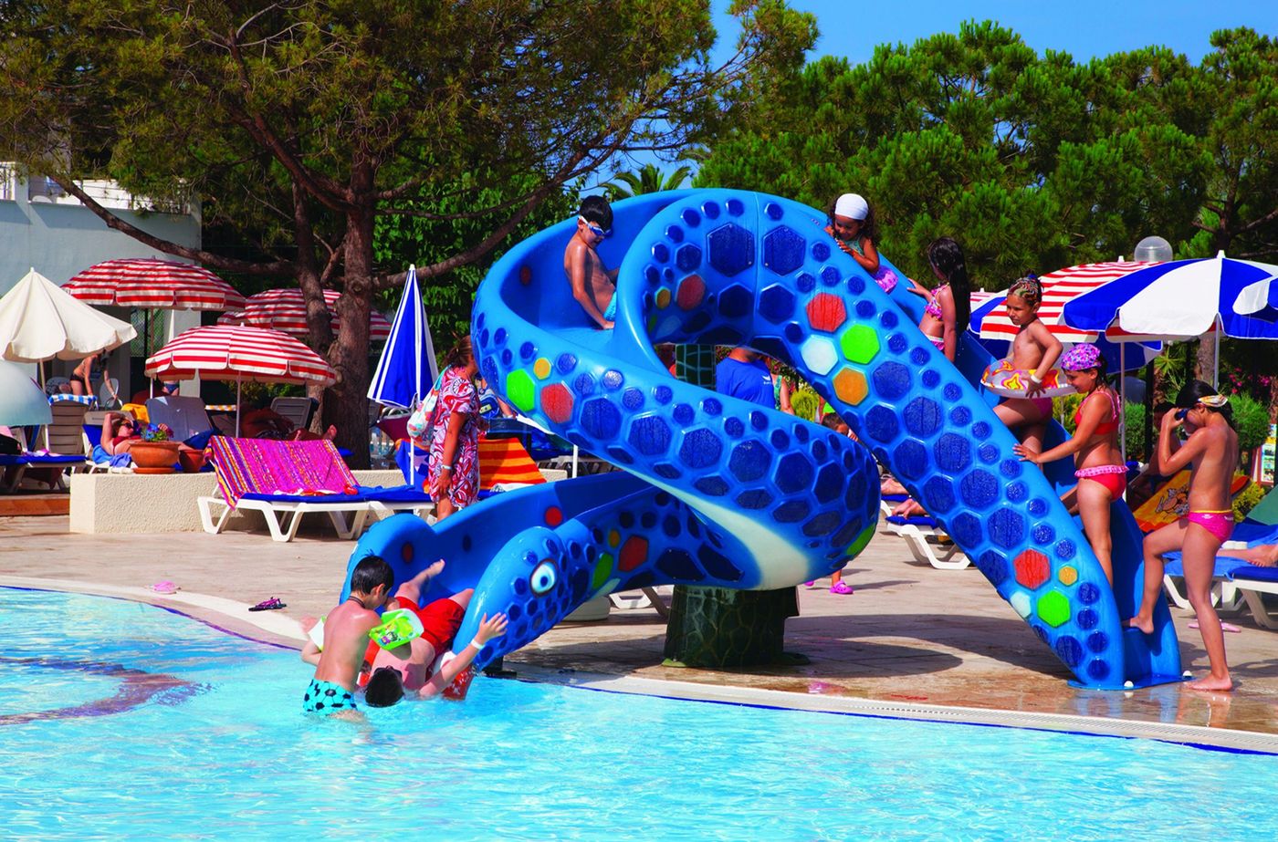 Batihan-Beach-Resort---Spa-Pool-15