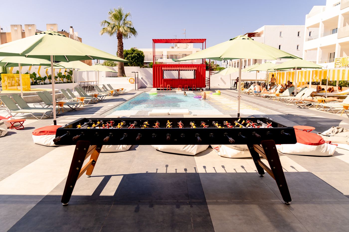 Ryans-Lolas---Adults-Only-General-view-71