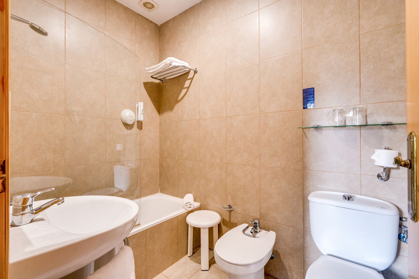 Torre-Sant-Joan-Hotel-Room-25