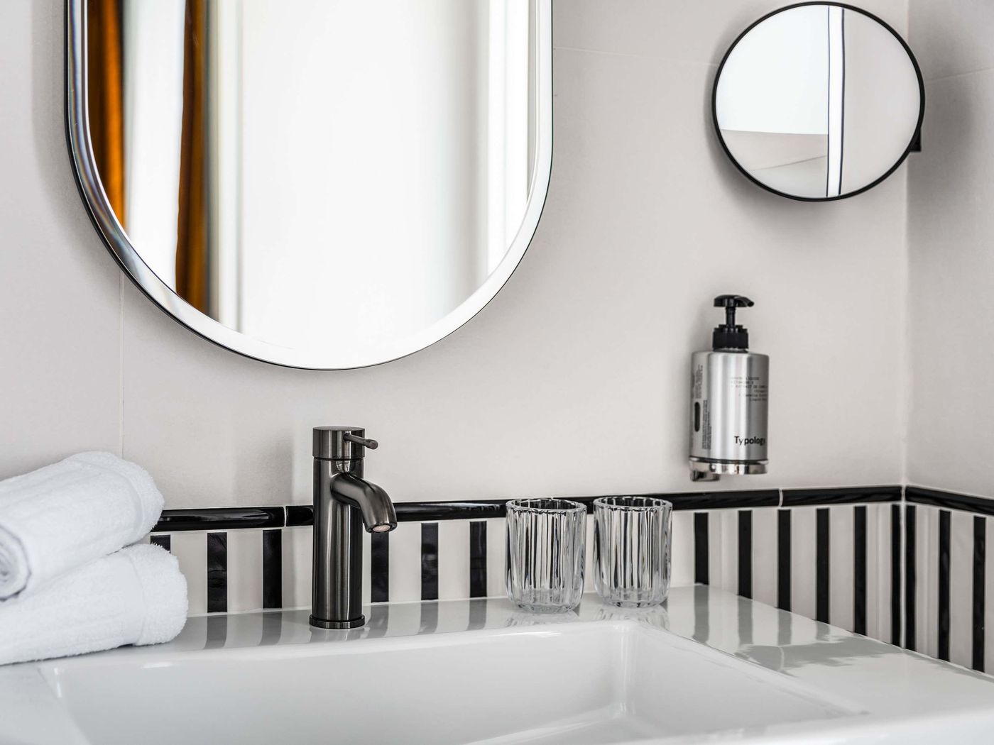 ibis-Paris-Opera-La-Fayette-Room-57