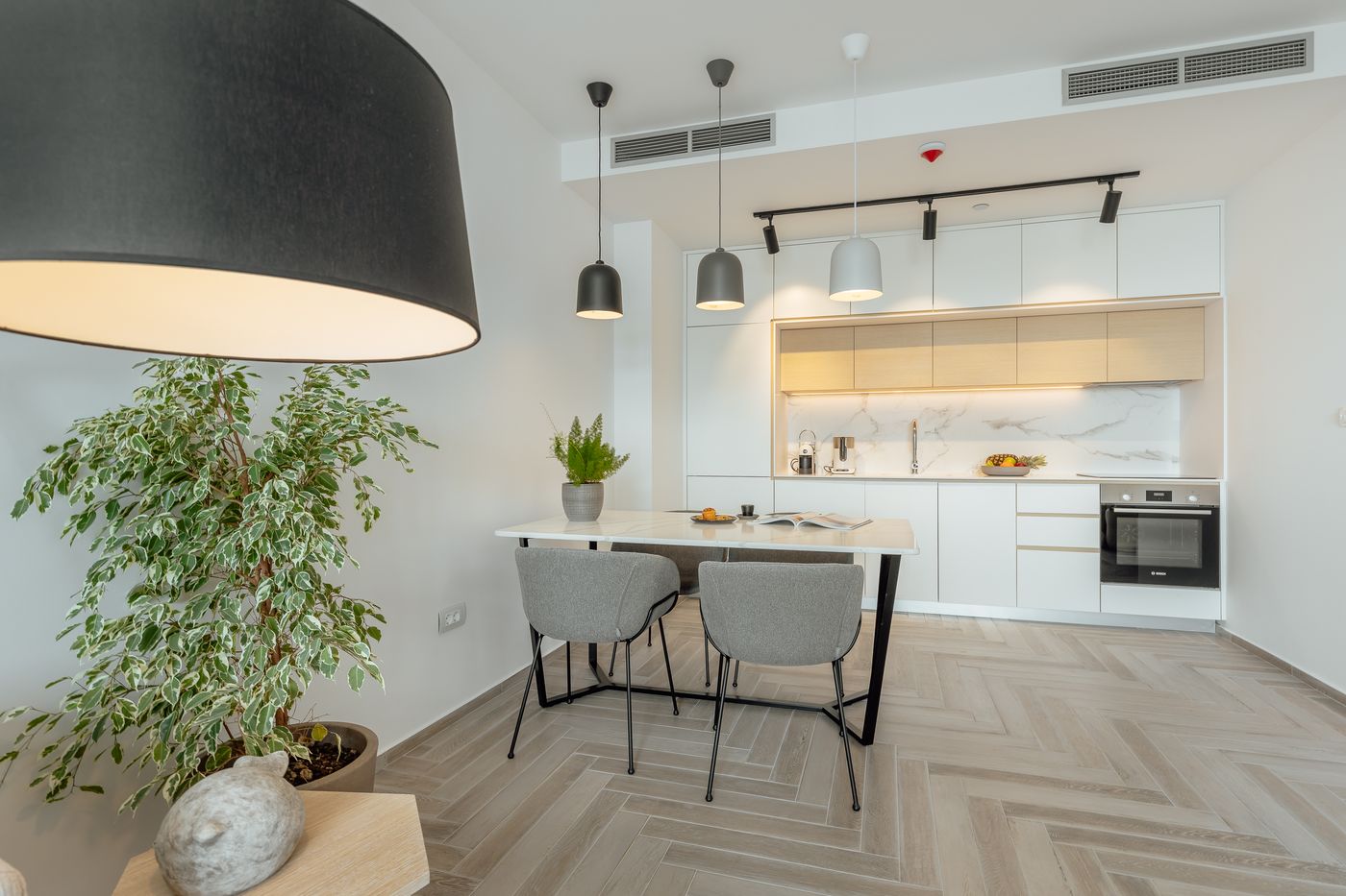 Lazure-Hotel---Marina-Room-51