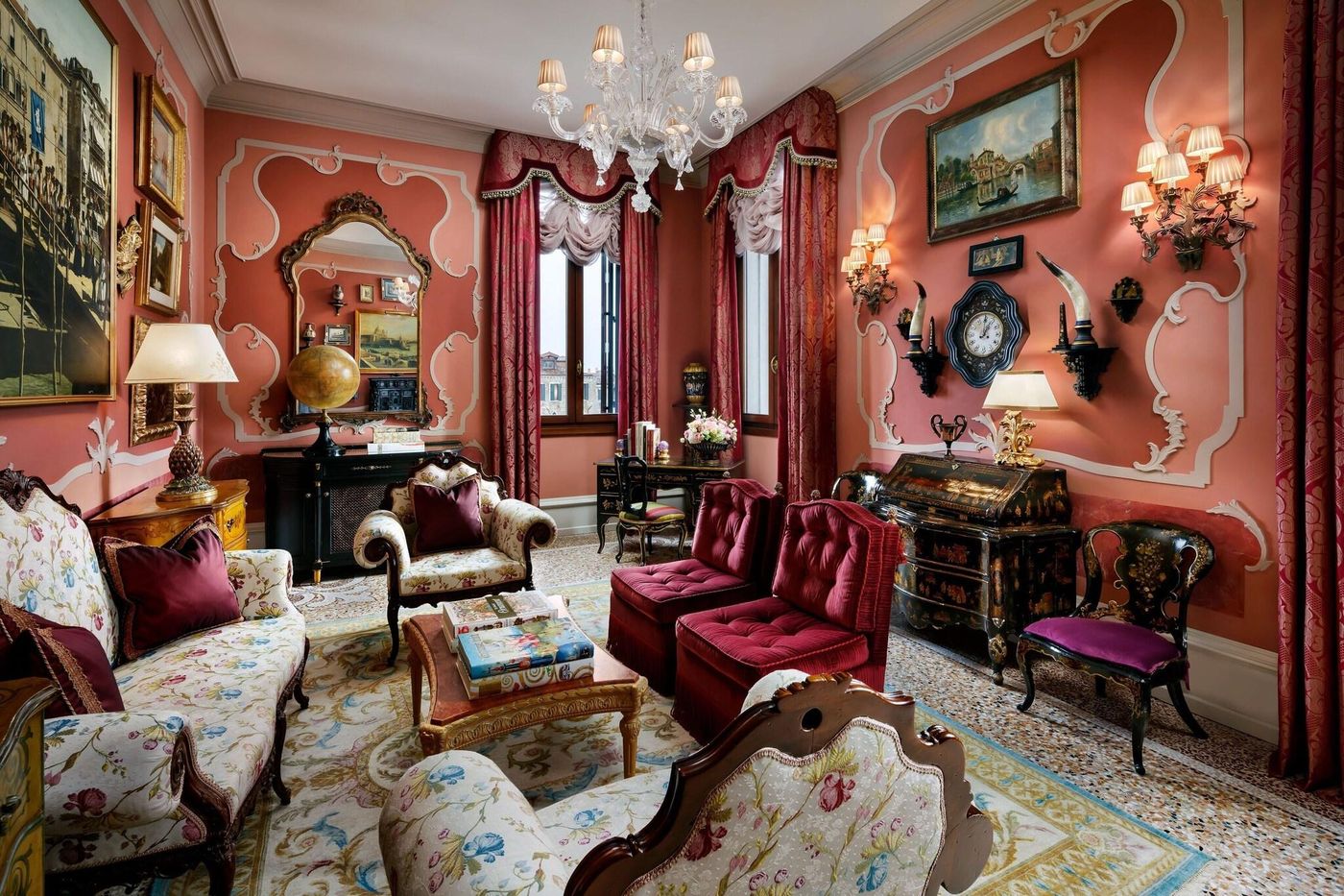 The-Gritti-Palace--a-Luxury-Collection-Hotel-Room-49