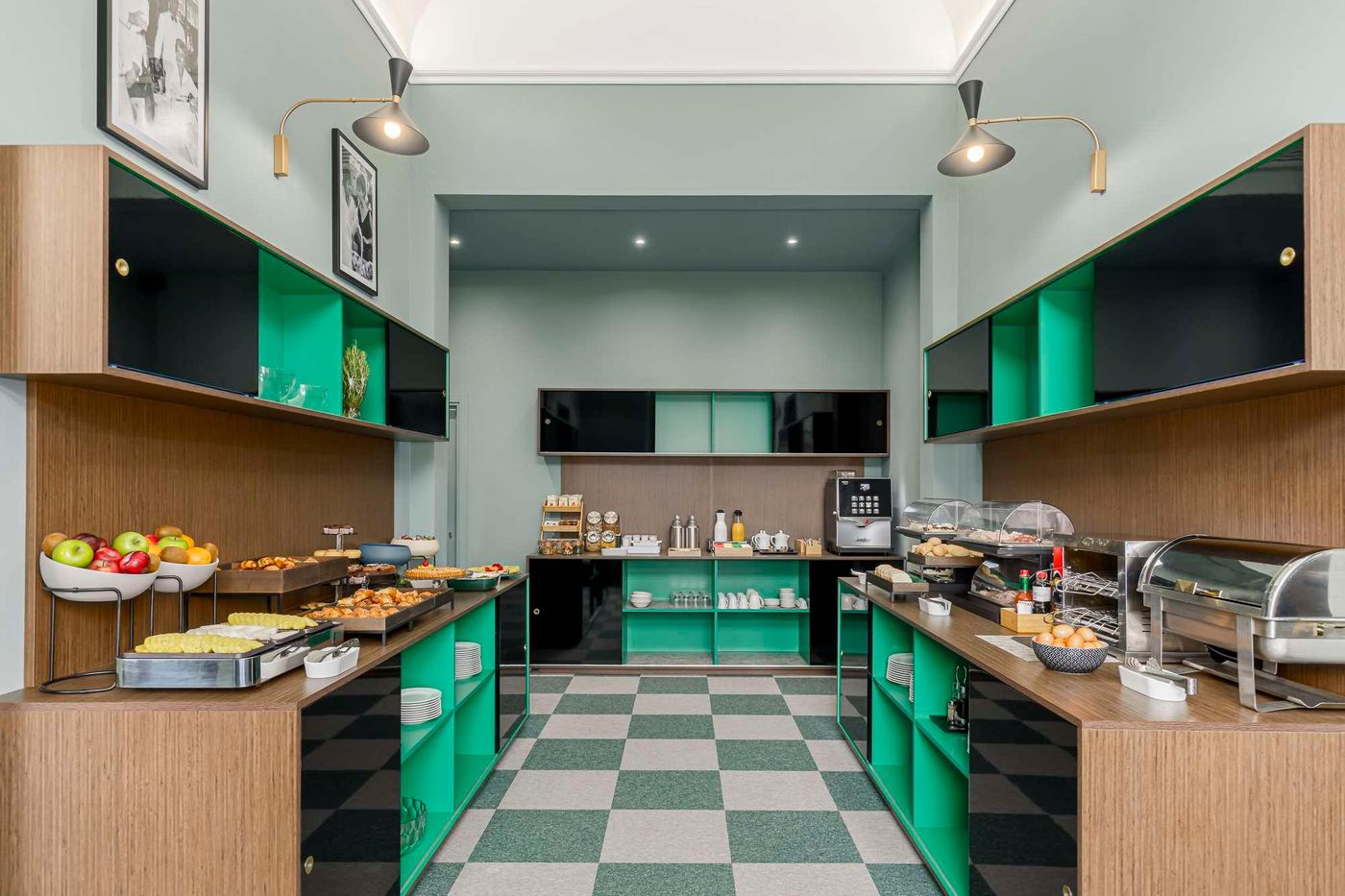 Room-Mate-Luca-Restaurant-12