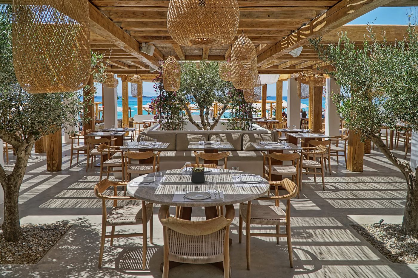 Branco-Mykonos-Restaurant-22