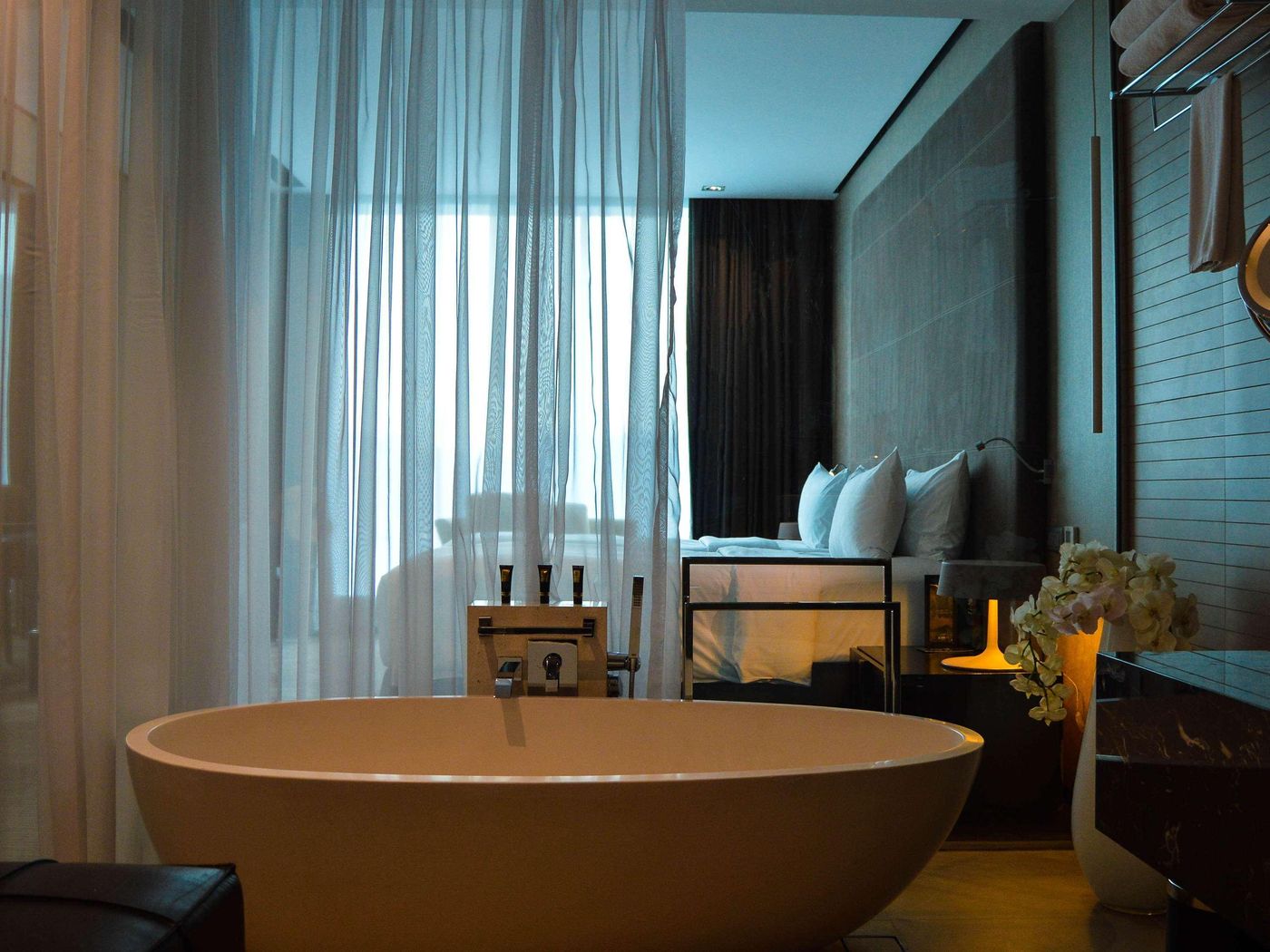 The-Canvas-Dubai--McGallery-by-Sofitel--Melia-Dubai--Room-21