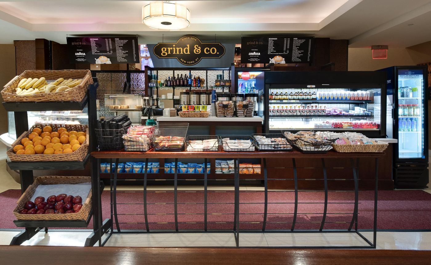 Crowne-Plaza-Times-Square-Manhattan-Restaurant-57