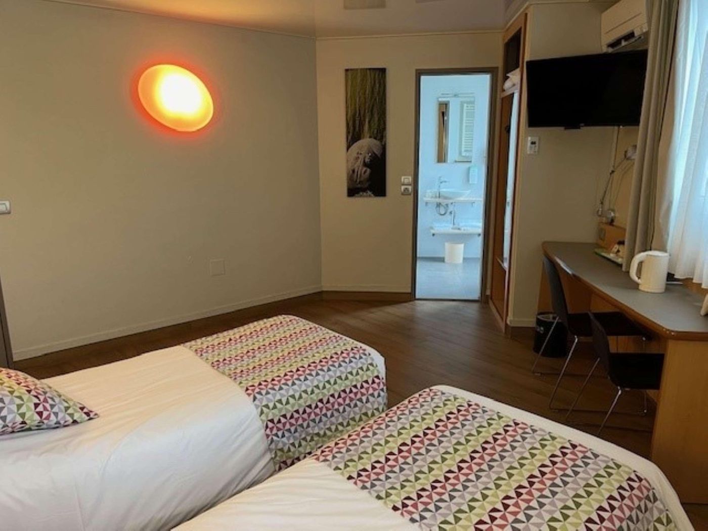 Campanile-Paris14-Maine-Montparnasse-Room-39