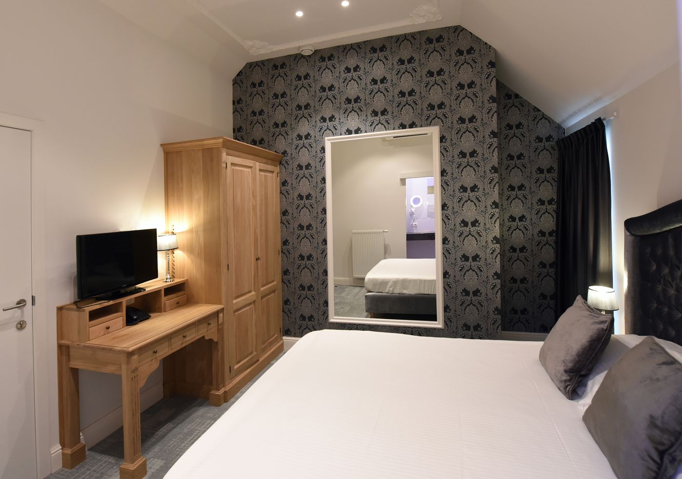 Golden Tree Hotel-Belgium-BRUGES-Room-8