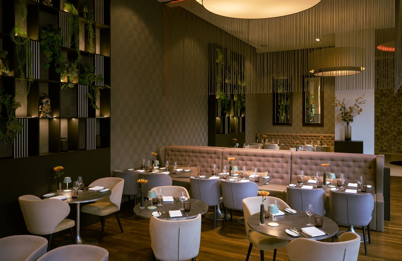 Leonardo-Royal-Hotel-Munich-Restaurant-22