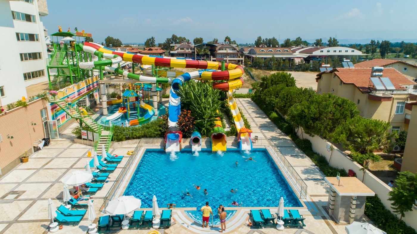 Crystal Waterworld Park Resort & Spa