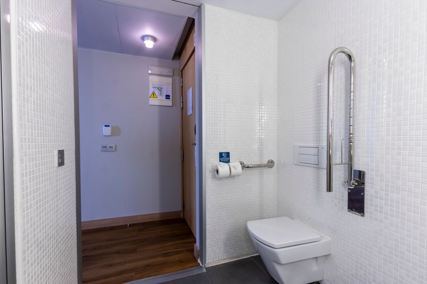 Travelodge-Malaga-Aeropuerto-Room-48