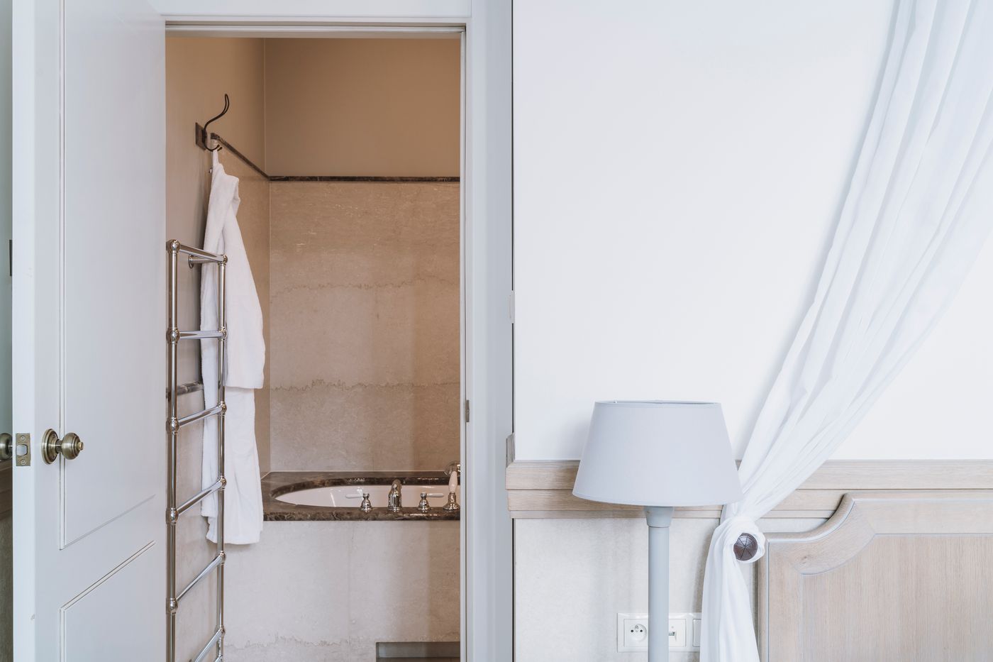 Art Hotel-Poland-WROCLAW-Room-10