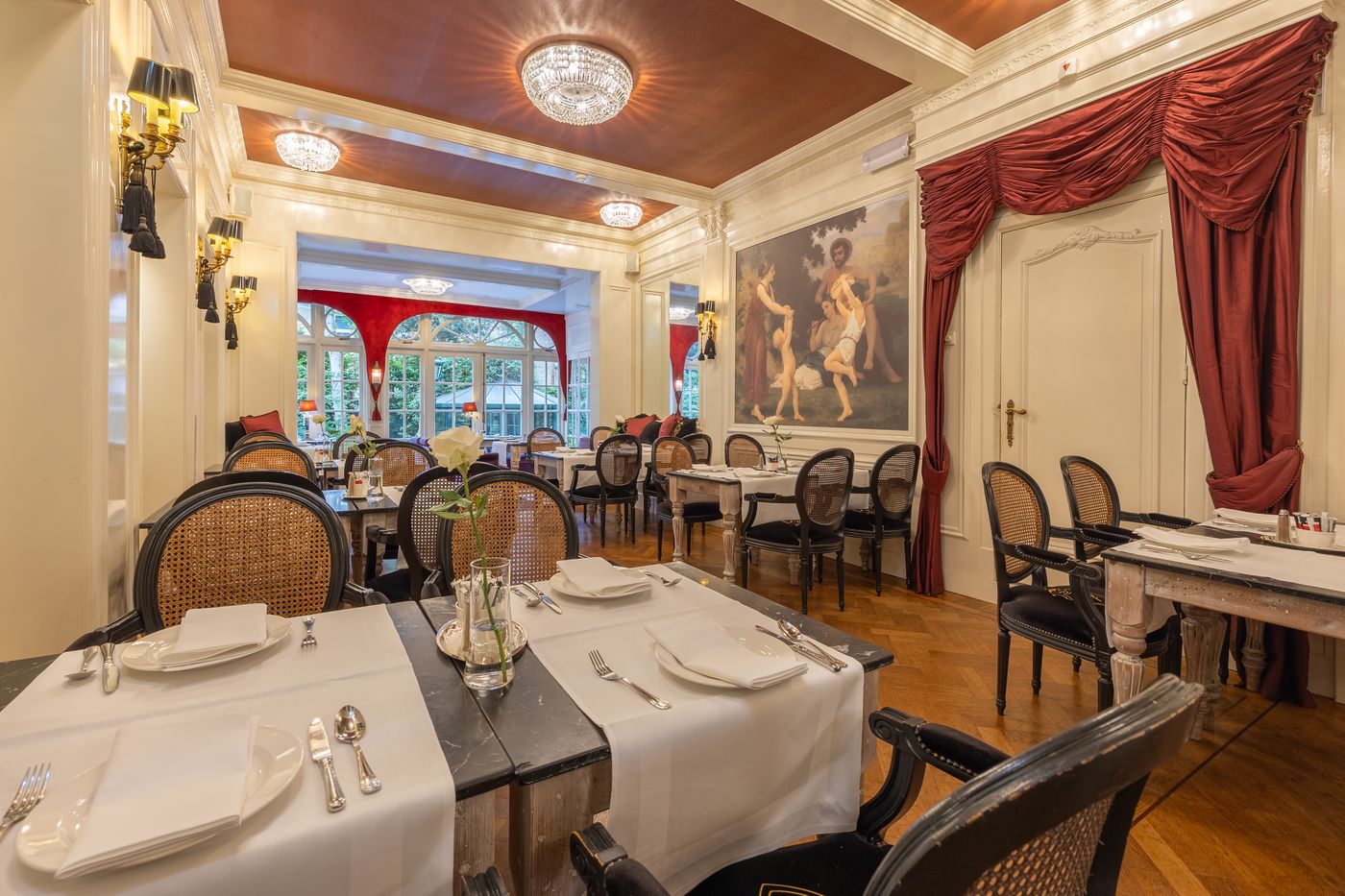 Apollofirst-Boutique-Hotel-Restaurant-29