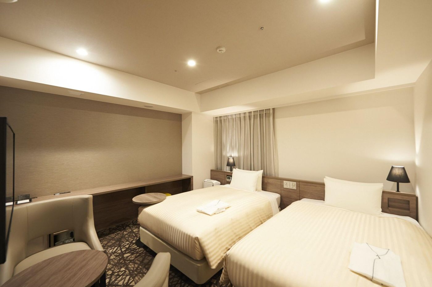 Sotetsu Fresa Inn Ginza-Nanachome-Japan-Tokyo-Room-2