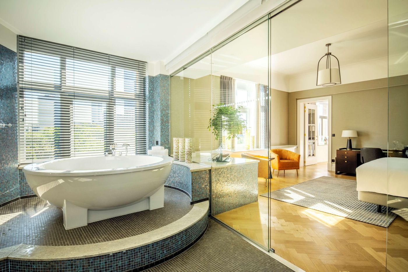 DoubleTree-by-Hilton-Brussels-City--Belgium-Room-55