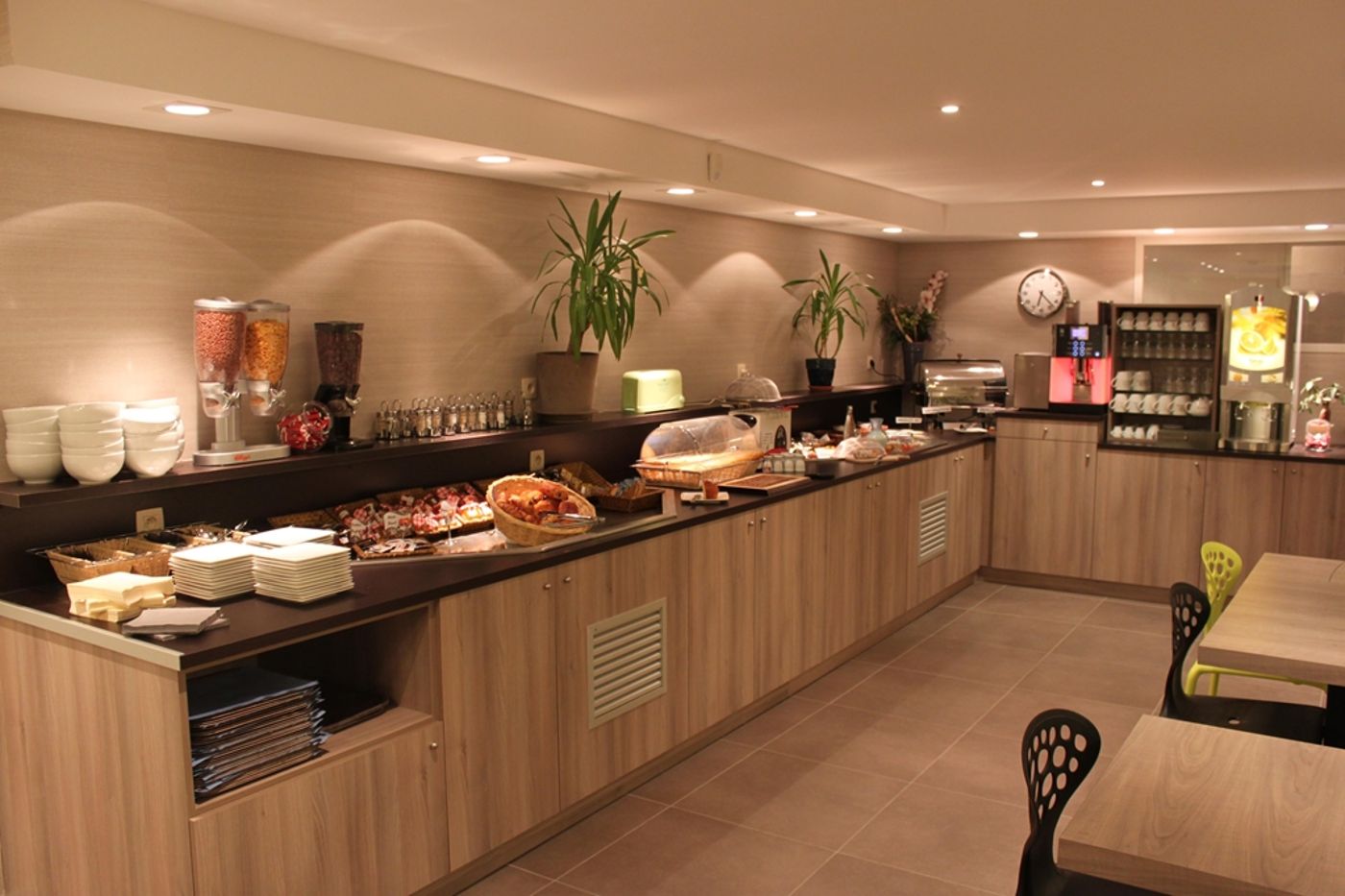 Kyriad Lyon Est - Saint Bonnet De Mure - France - LYON - Restaurant - 8