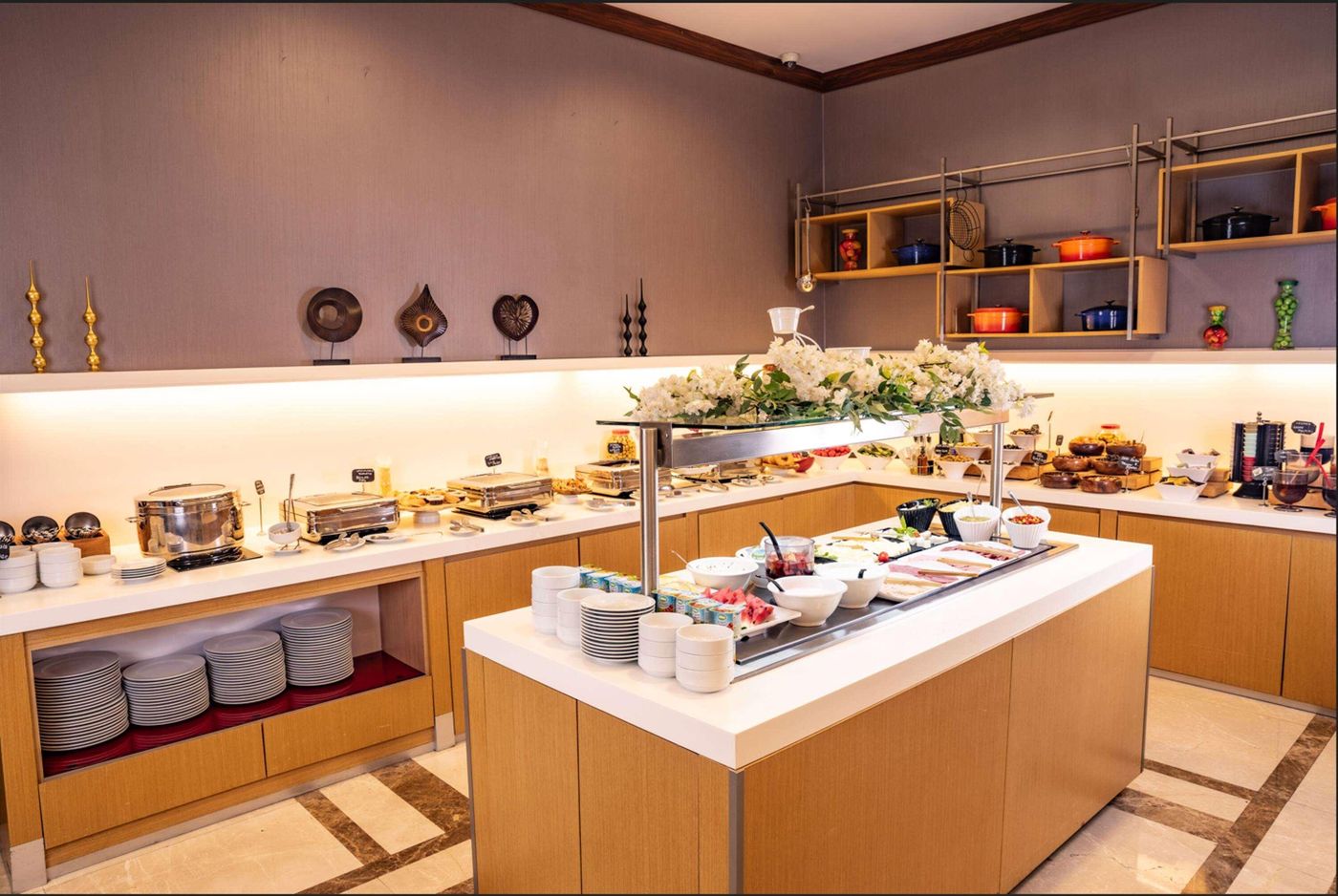 Ramada-by-Wyndham-Istanbul-Alibeykoy-Restaurant-31