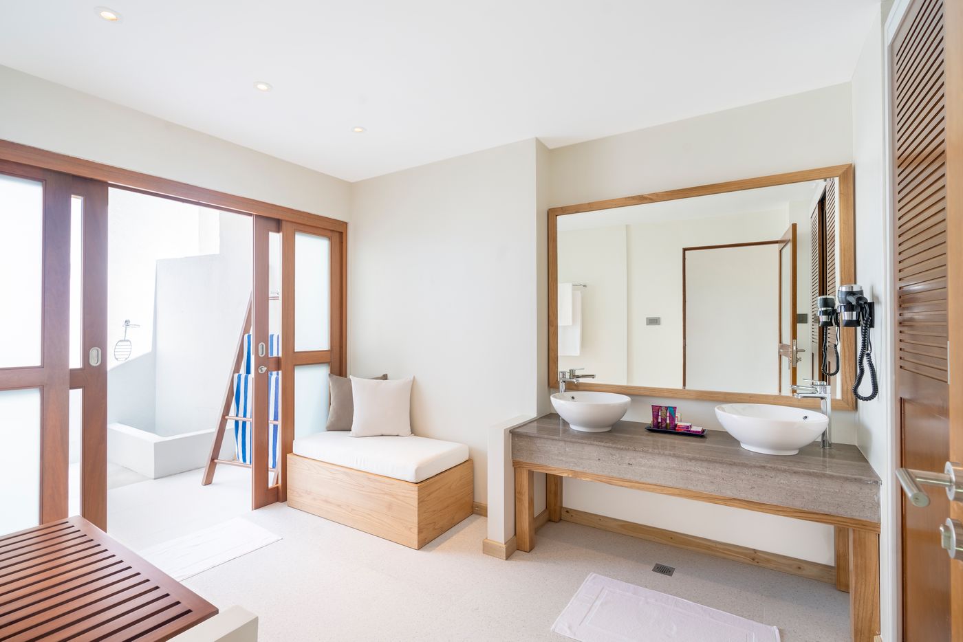 Ellaidhoo Maldives by Cinnamon