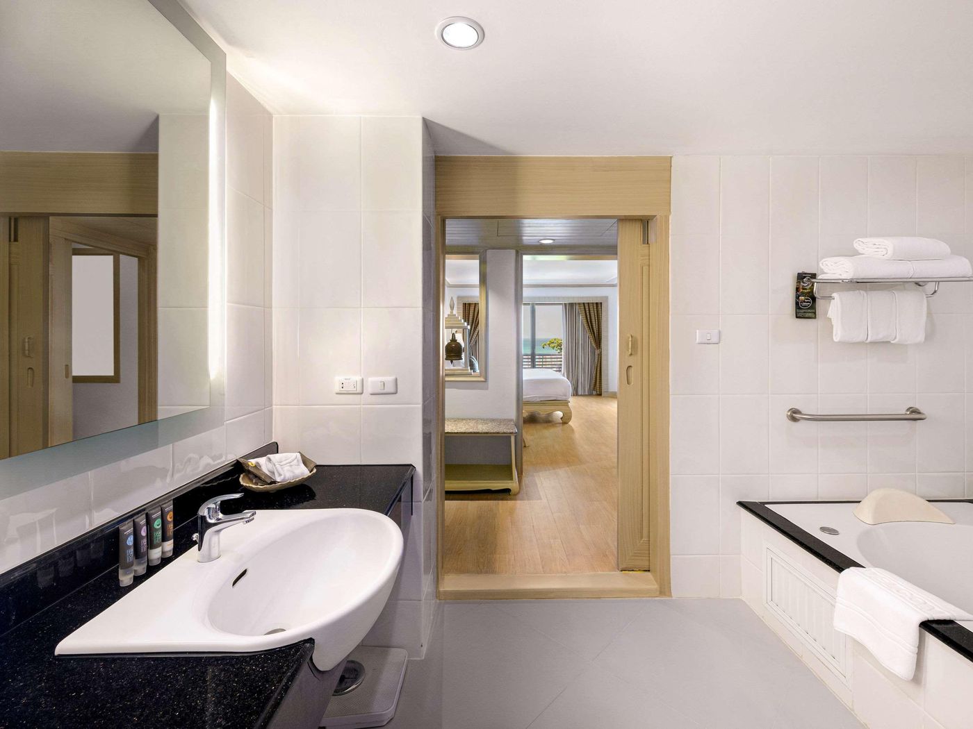 Novotel-Phuket-Resort-Room-46