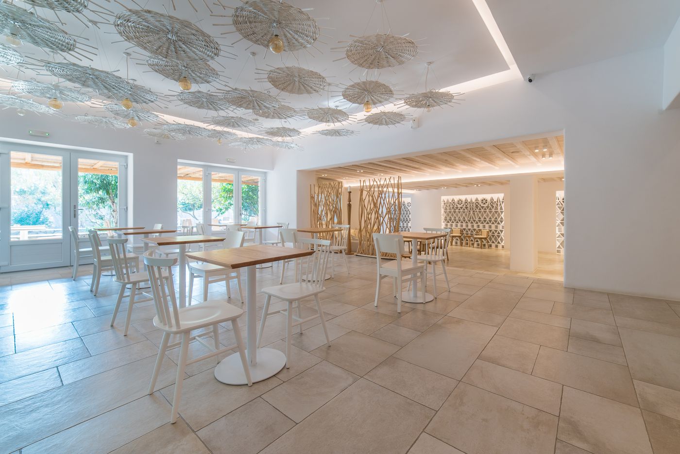 Vienoula-s-Garden-Restaurant-41