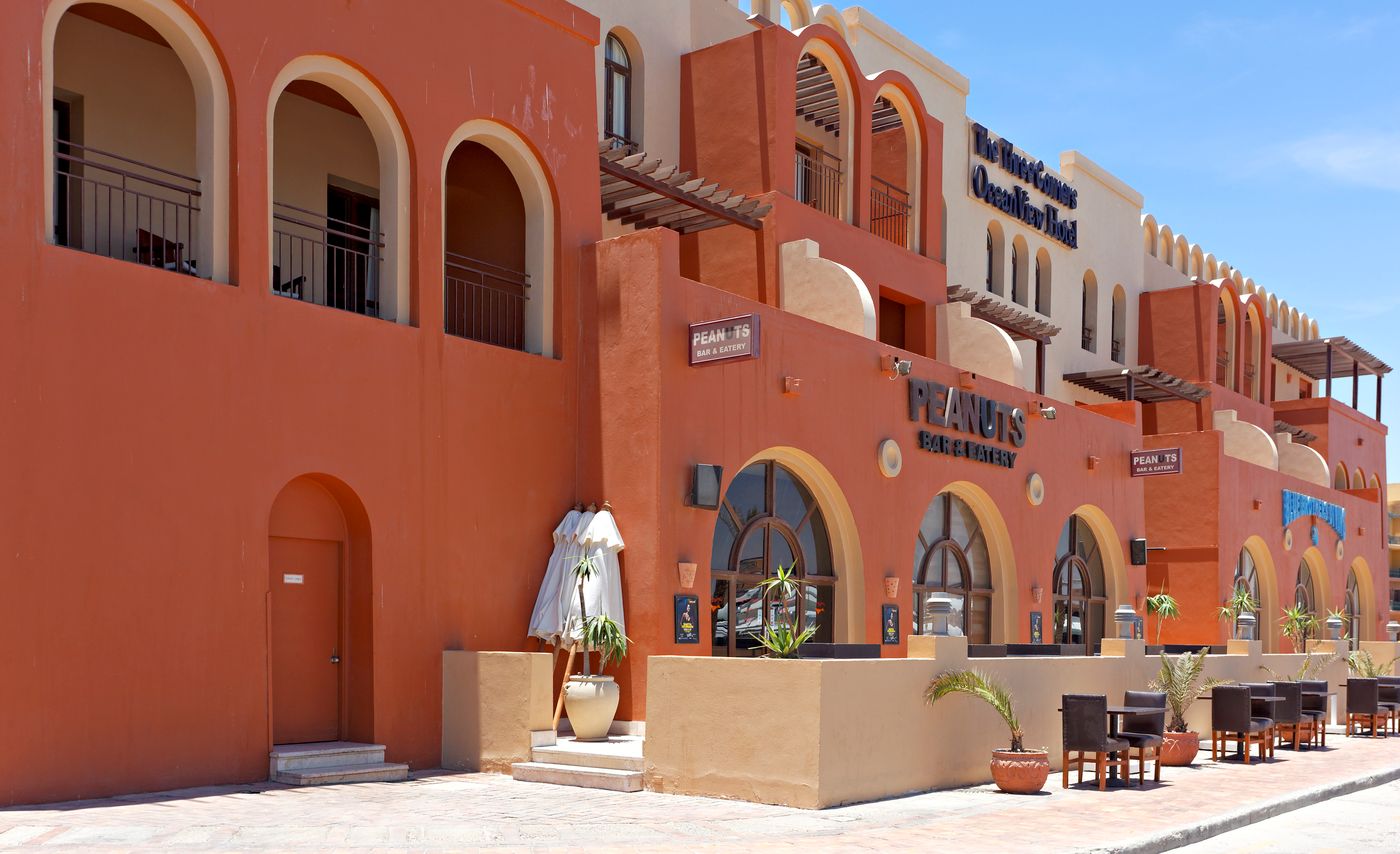 The-Three-Corners-Ocean-View-Bar-13