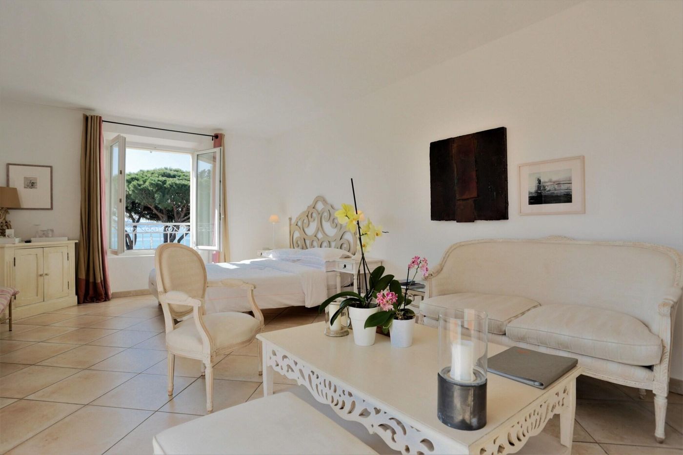 Hotel-Villa-Les-Rosiers-Room-16