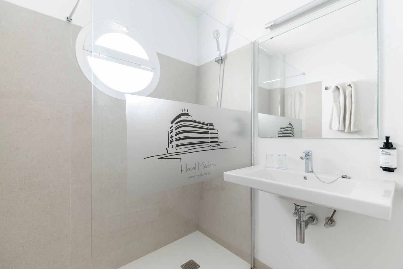 Medano-Room-10