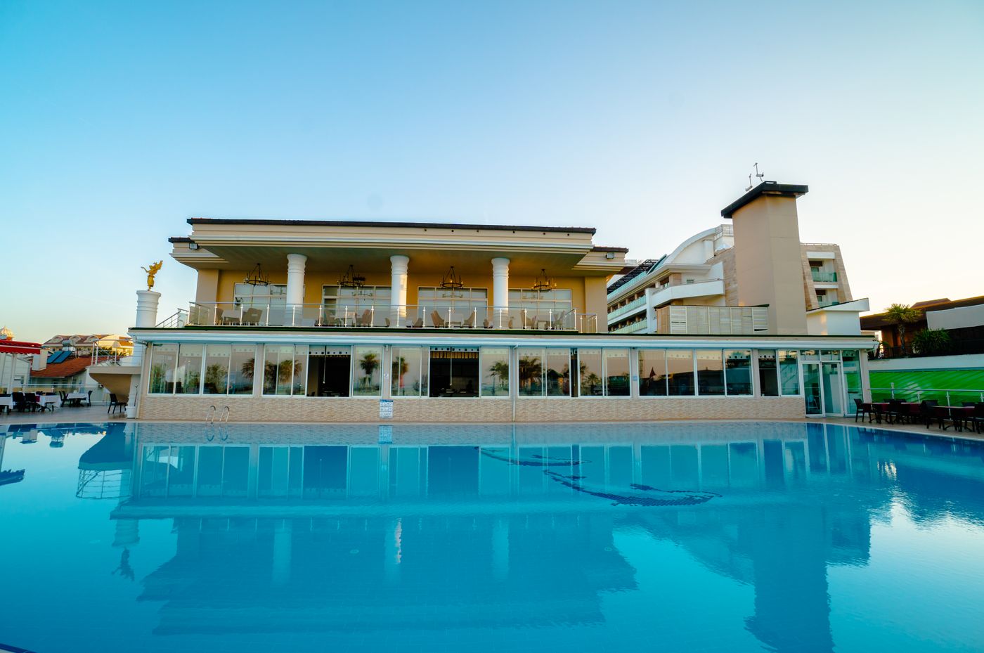 Throne-Sea-Gate-Belek-Hotel-Pool-7