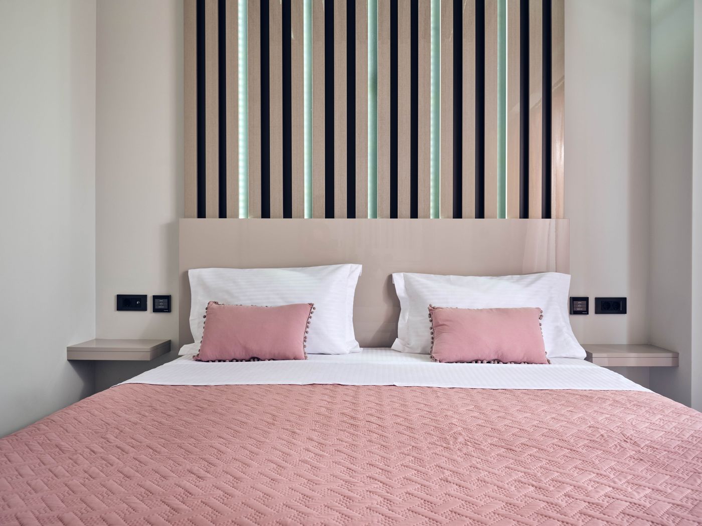 Savvas & Joanna Boutique