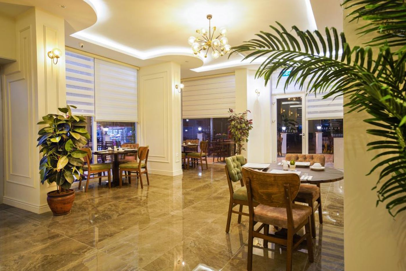 Aurasia Seaside Hotel