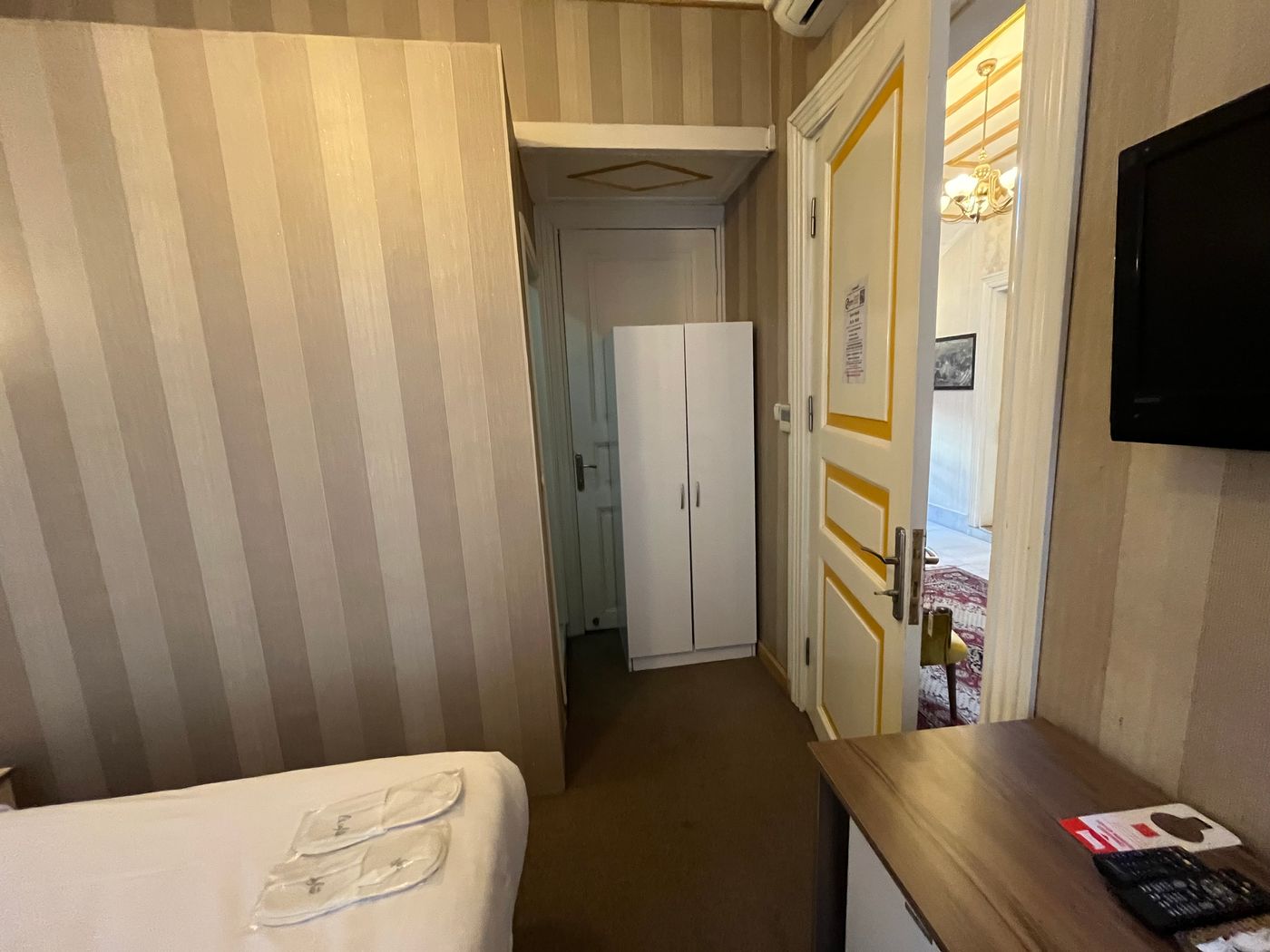 Le-Safran-Suite-Room-44