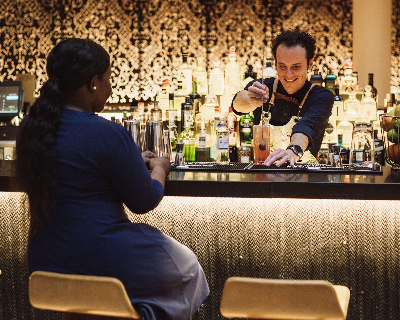 Hilton-Amsterdam-Airport-Schiphol-Bar-24