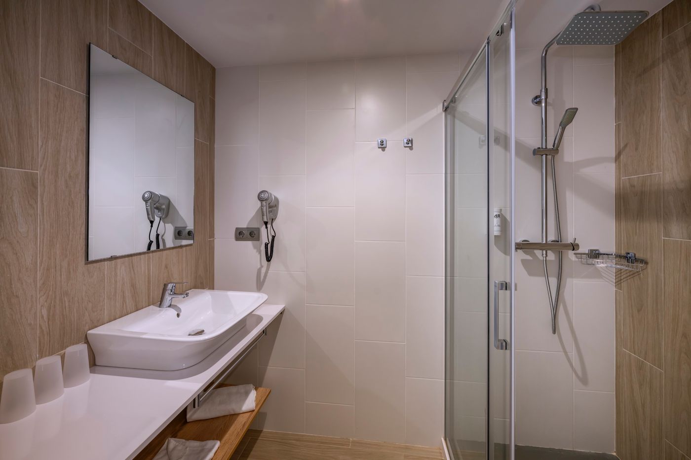 4R-Salou-Park-Resort-II-Room-27